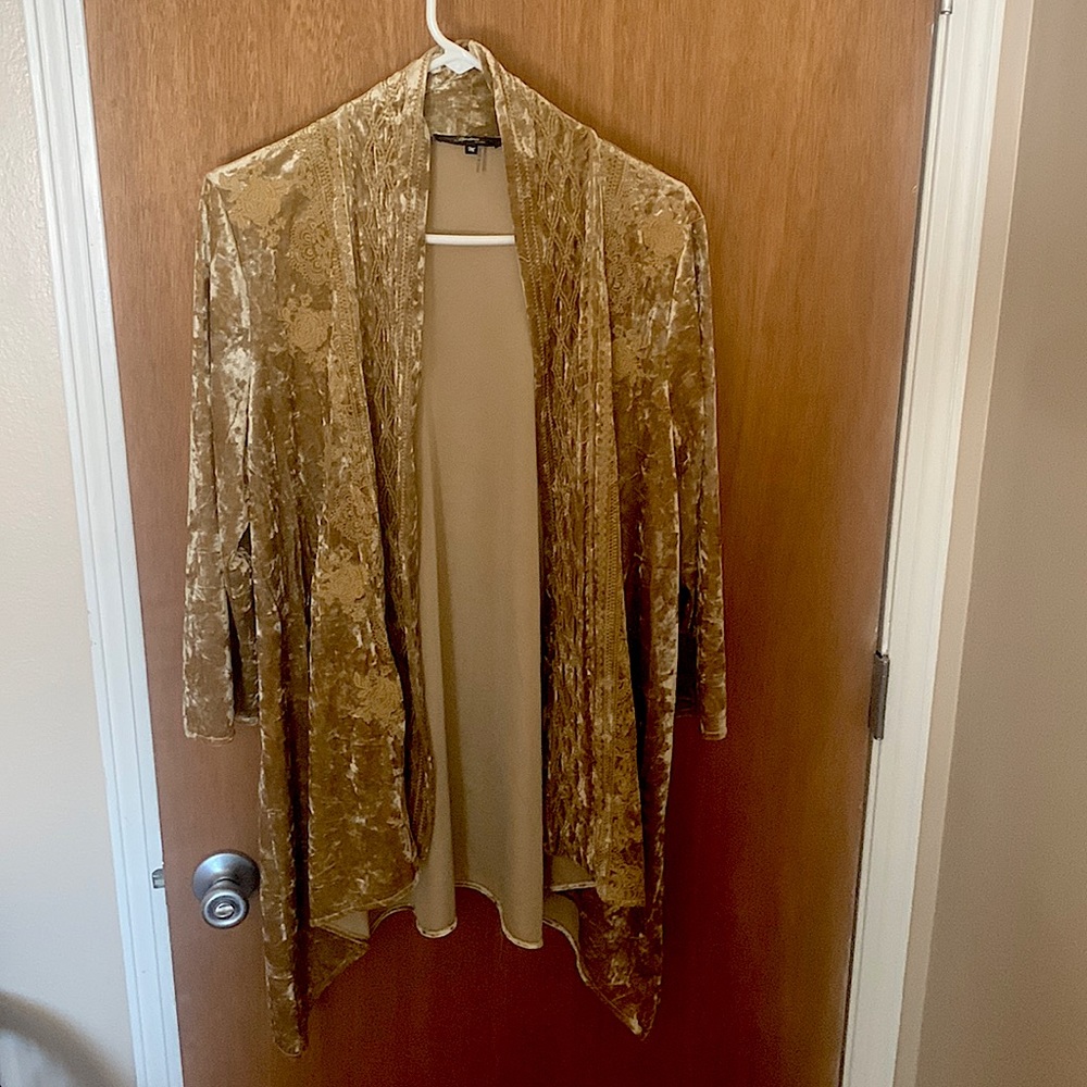 Gold velvet cardigan - Medium- Excellent condition.